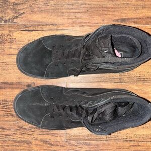Vans Men’s Black High-Top Sneakers